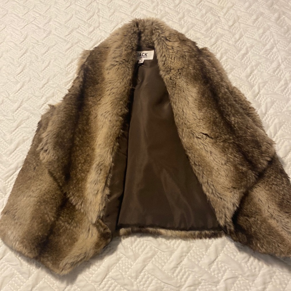 Fur vest